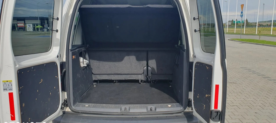 Volkswagen Caddy cena 42900 przebieg: 207900, rok produkcji 2014 z Koszalin małe 781